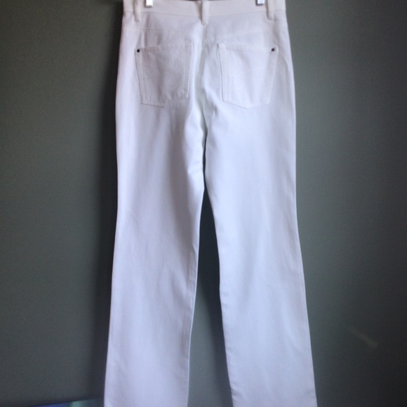 NWOT Olsen Ladies white straight leg jeans sz 6/S, 32” inseam perfect condition - Picture 12 of 13